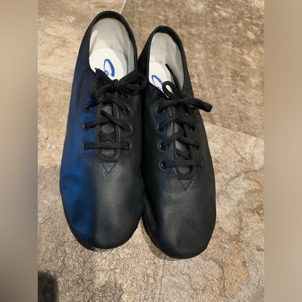 Capezio, new in box, size 8M dance shoes